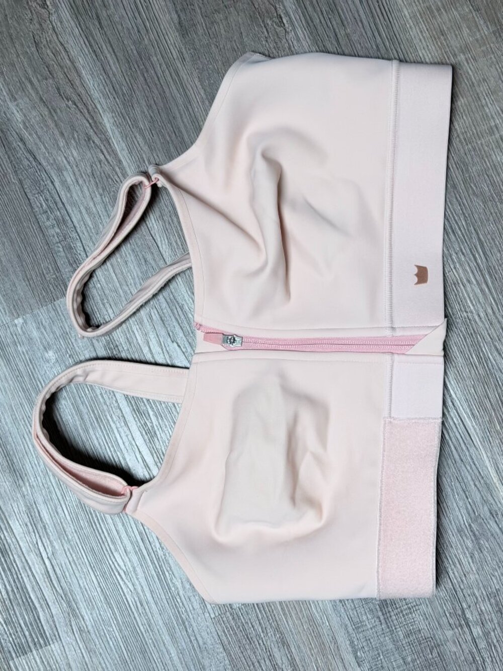 SheFit sports bra, size 5Luxe, pink